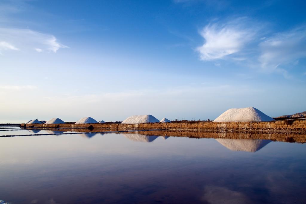 Casolare Nelle Saline Bed & Breakfast Torre Nubia Dış mekan fotoğraf